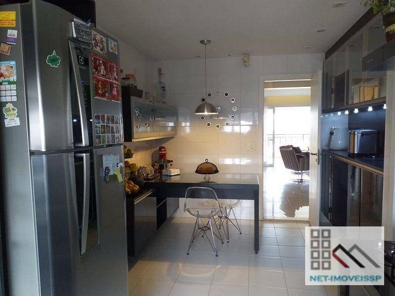 Apartamento à venda com 3 quartos, 213m² - Foto 10