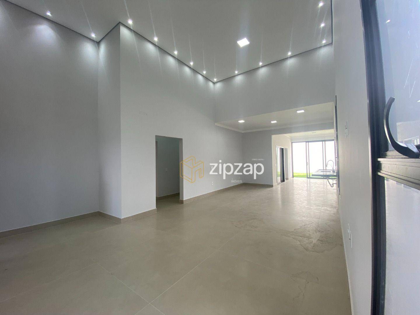 Casa à venda com 3 quartos, 170m² - Foto 4