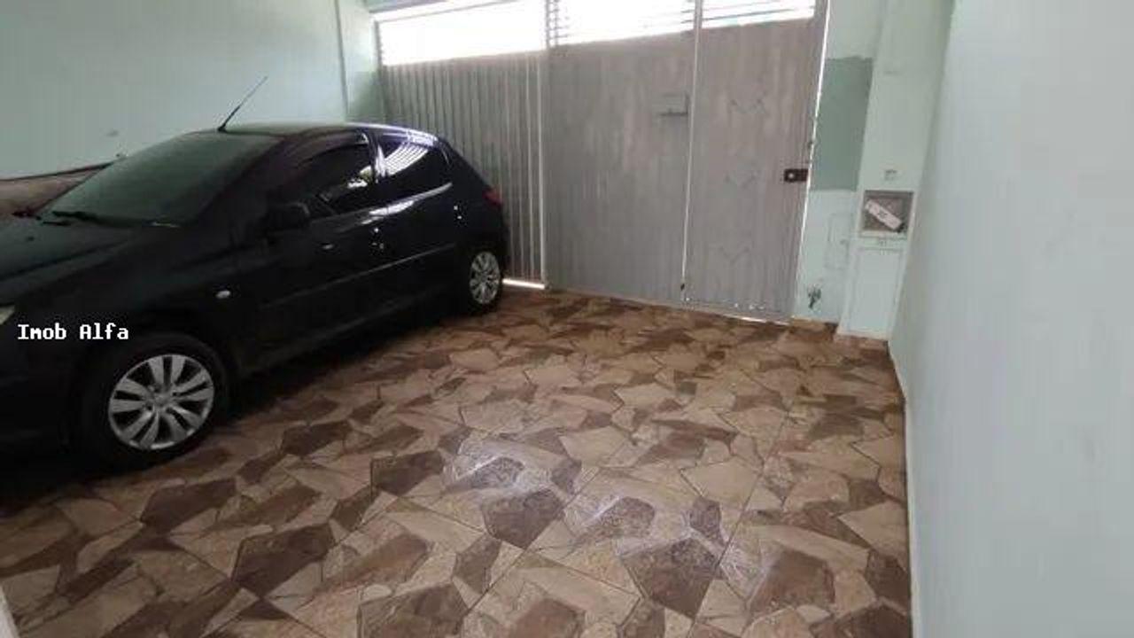 Casa à venda com 2 quartos, 50m² - Foto 2