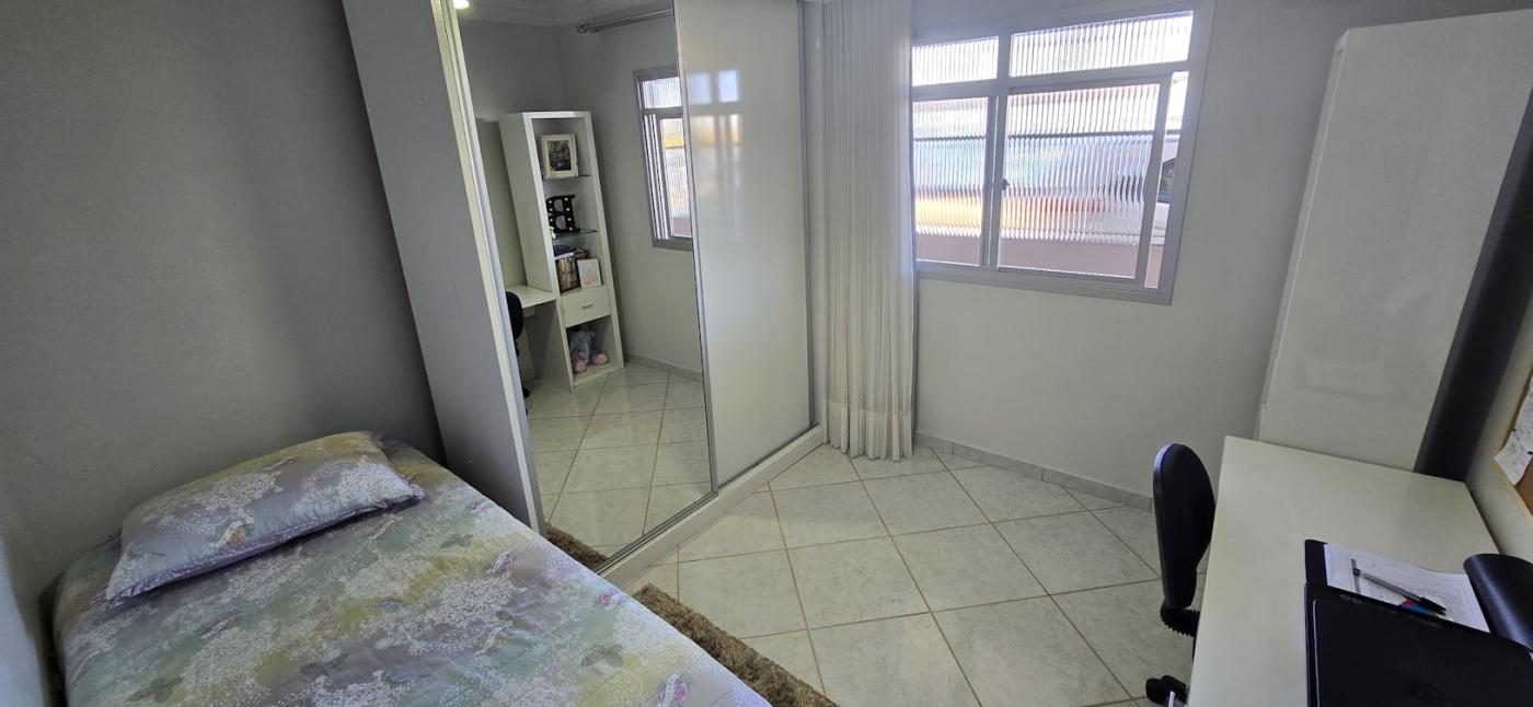 Casa à venda com 2 quartos, 100m² - Foto 5