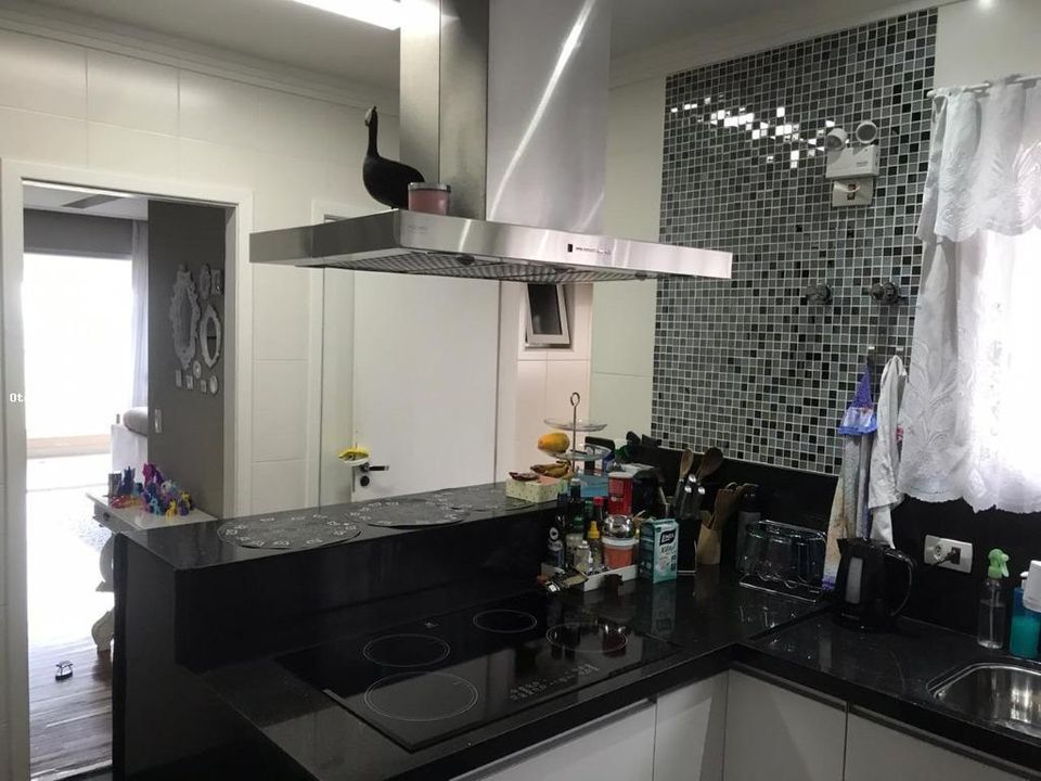 Apartamento à venda com 3 quartos, 156m² - Foto 19