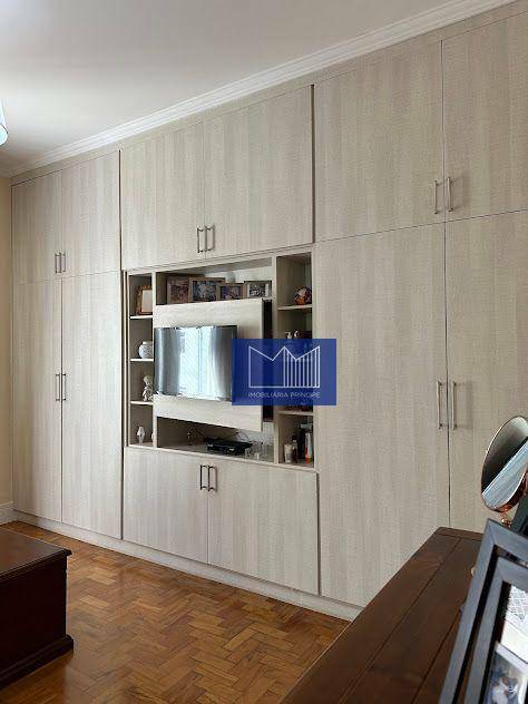 Apartamento para alugar com 3 quartos, 194m² - Foto 9