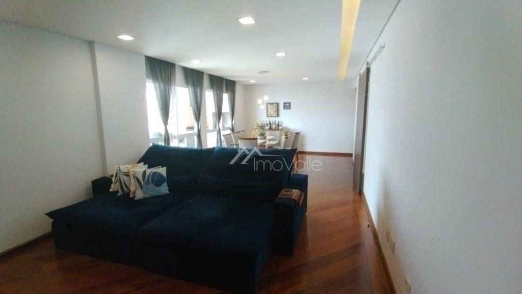 Apartamento à venda com 3 quartos, 157m² - Foto 5