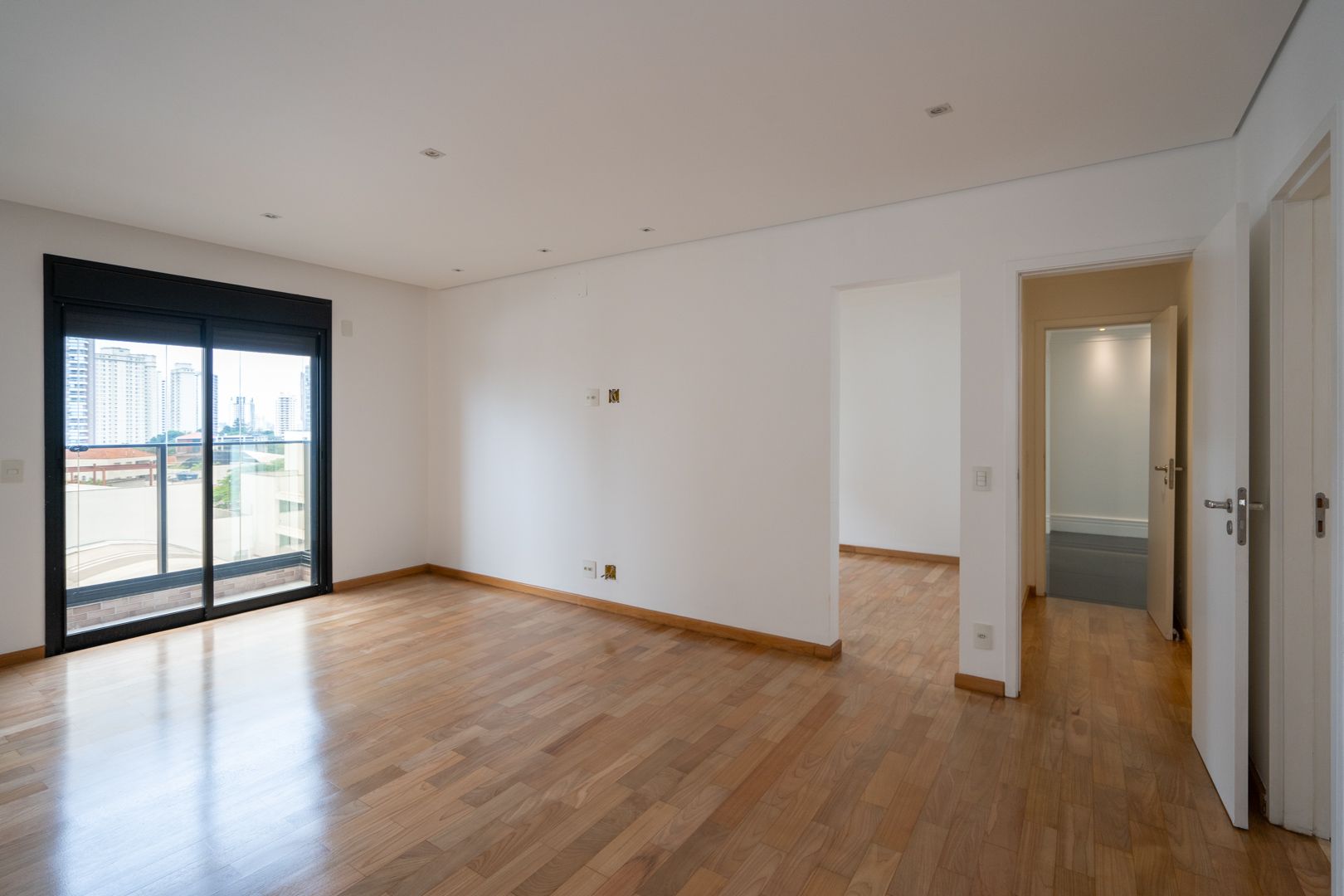 Apartamento à venda com 4 quartos, 186m² - Foto 13