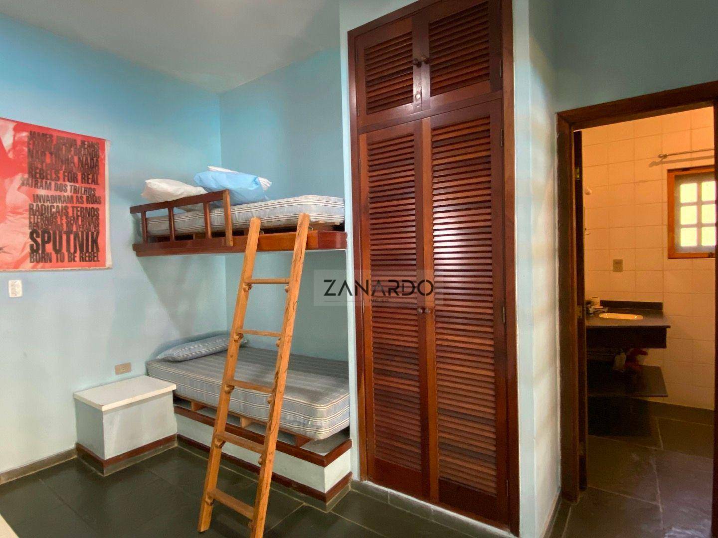 Casa de Condomínio à venda com 4 quartos, 700m² - Foto 19