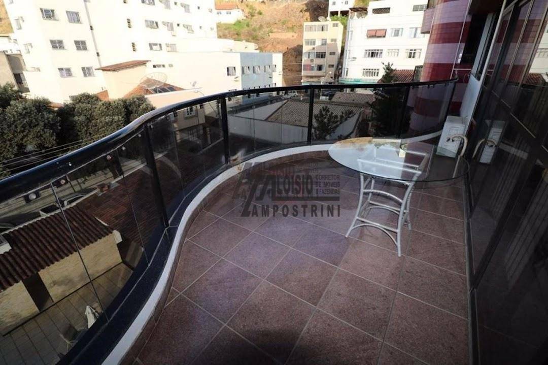 Apartamento à venda com 3 quartos, 220m² - Foto 8