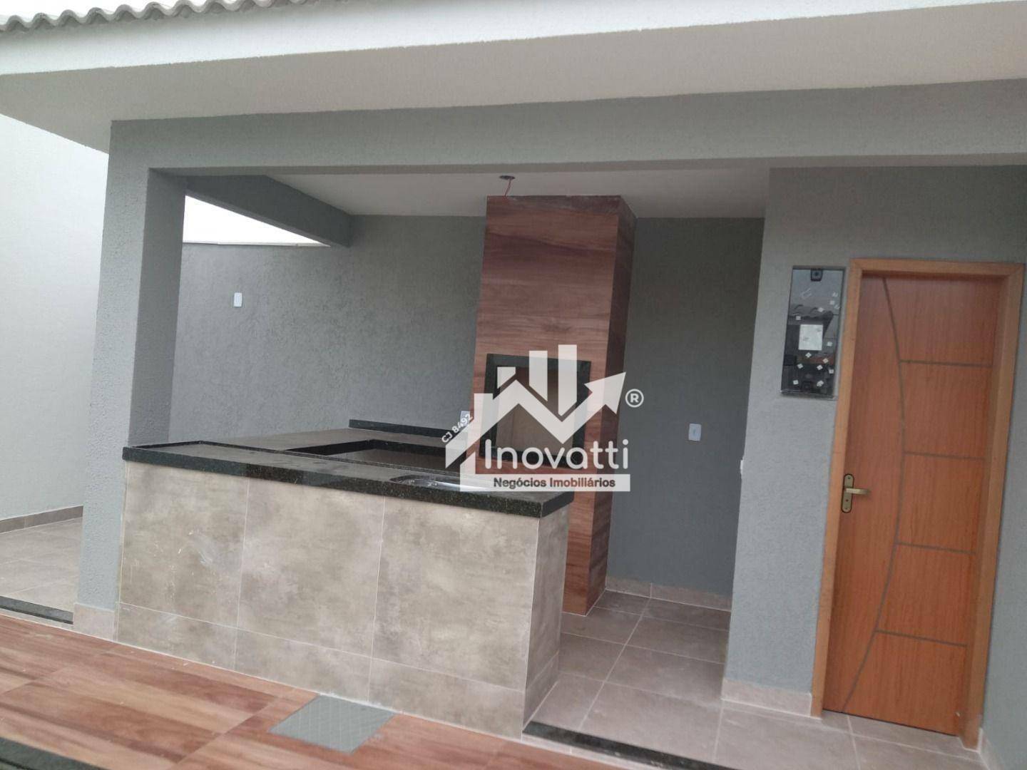 Casa à venda com 3 quartos, 99m² - Foto 1