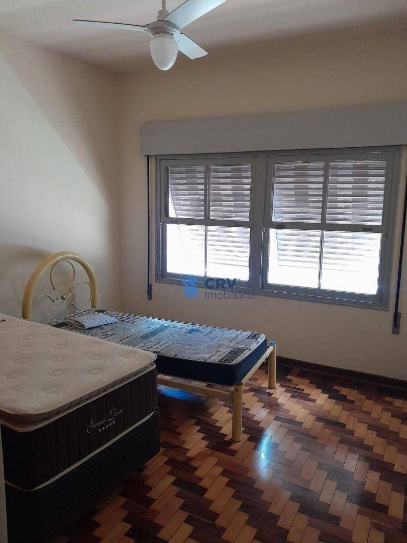 Casa para alugar com 6 quartos, 300m² - Foto 13