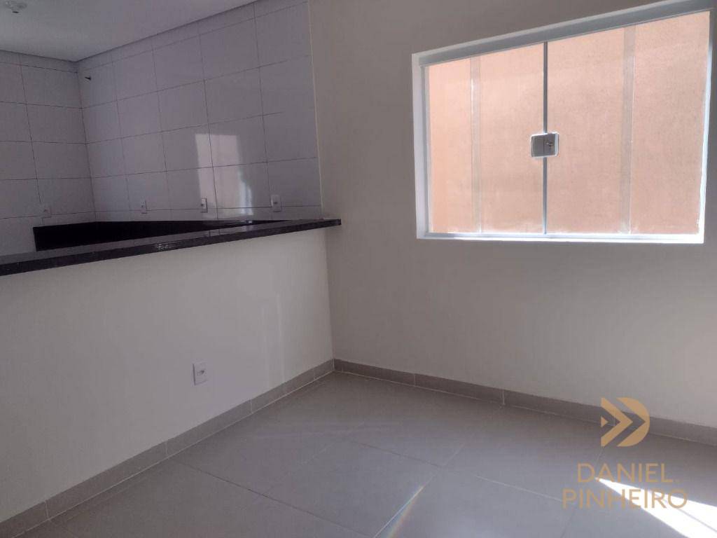 Sobrado à venda com 3 quartos, 126m² - Foto 4