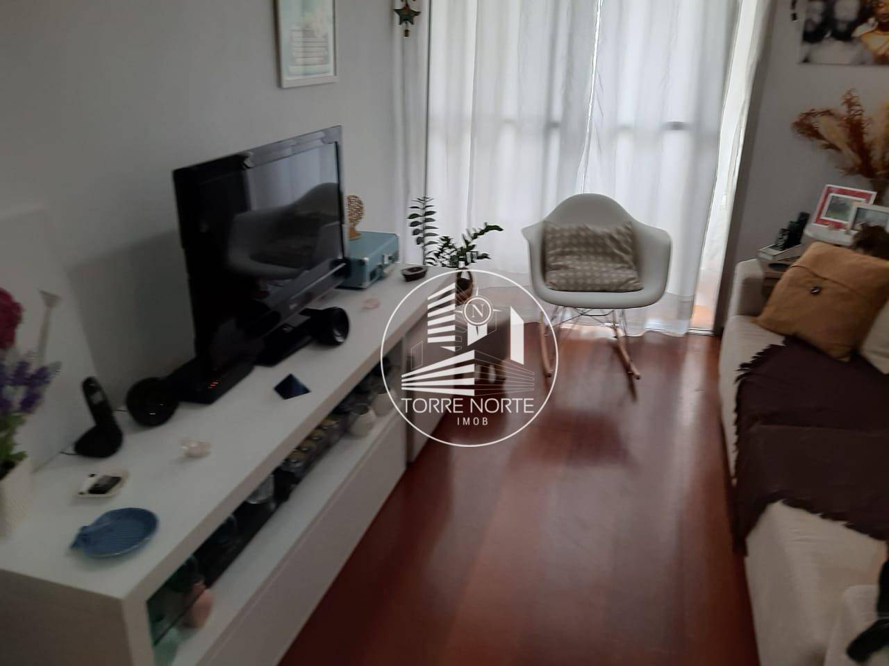 Apartamento à venda com 2 quartos, 60m² - Foto 4