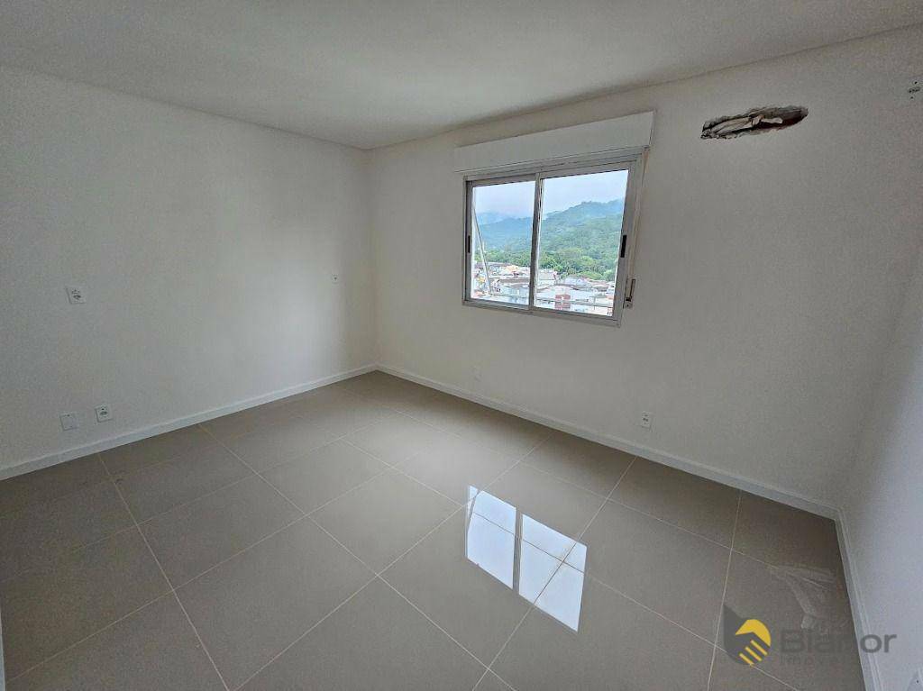 Apartamento à venda com 2 quartos, 78m² - Foto 12