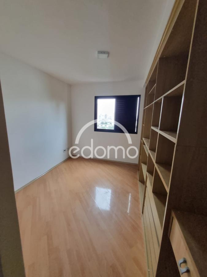 Apartamento para alugar com 2 quartos, 70m² - Foto 14