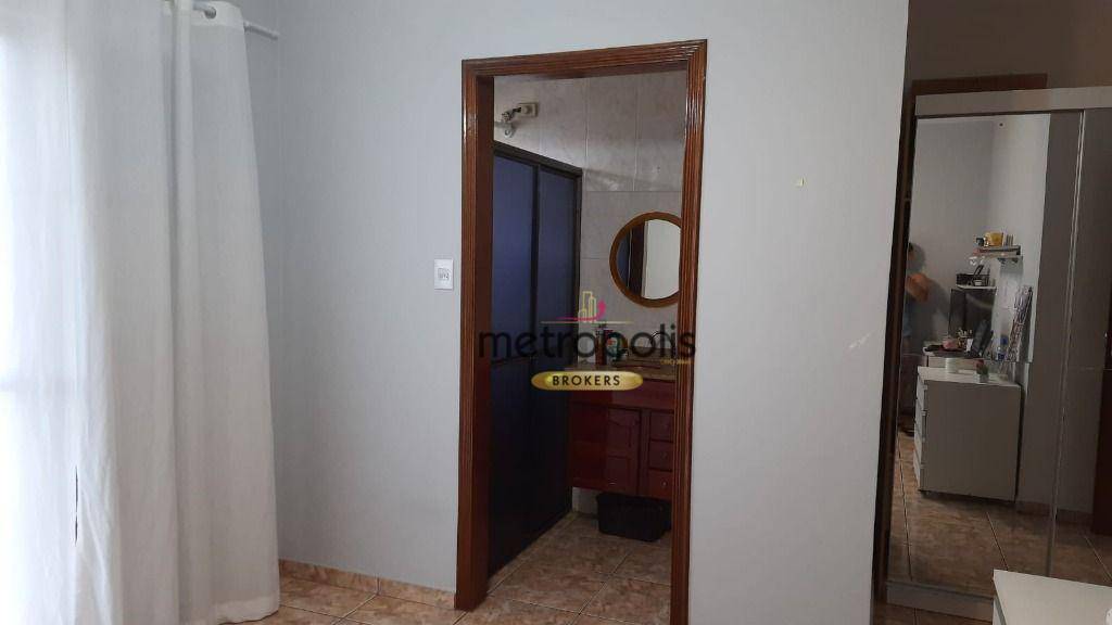 Sobrado à venda com 2 quartos, 227m² - Foto 29