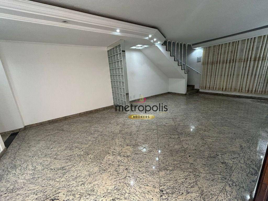 Sobrado à venda com 3 quartos, 220m² - Foto 2