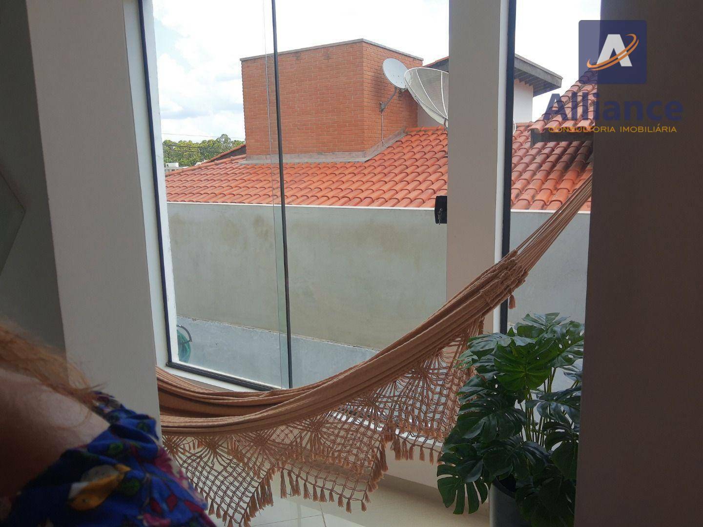 Casa de Condomínio à venda com 3 quartos, 250m² - Foto 25