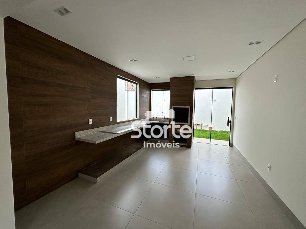 Casa à venda com 3 quartos, 179m² - Foto 12