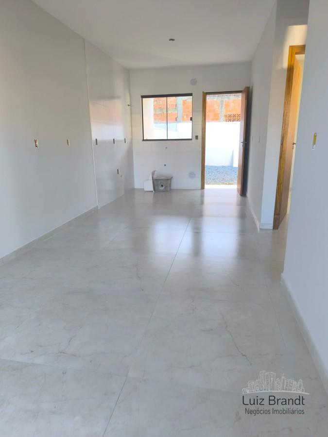 Casa à venda com 2 quartos, 54m² - Foto 3