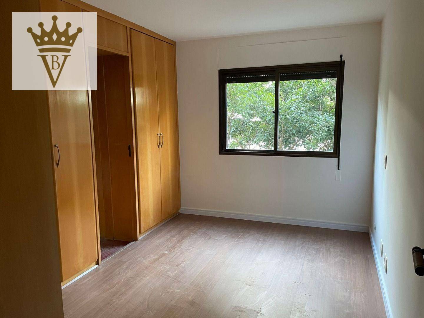 Apartamento à venda com 3 quartos, 190m² - Foto 8