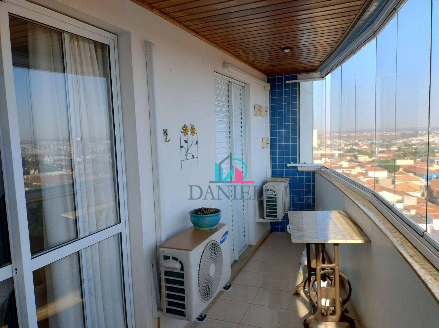 Apartamento à venda com 4 quartos, 128m² - Foto 6