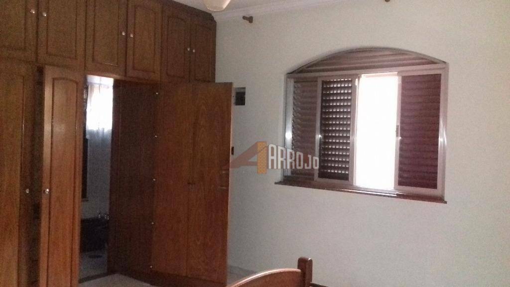 Sobrado à venda com 3 quartos, 185m² - Foto 2