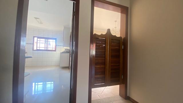 Casa de Condomínio para alugar com 3 quartos, 249m² - Foto 16