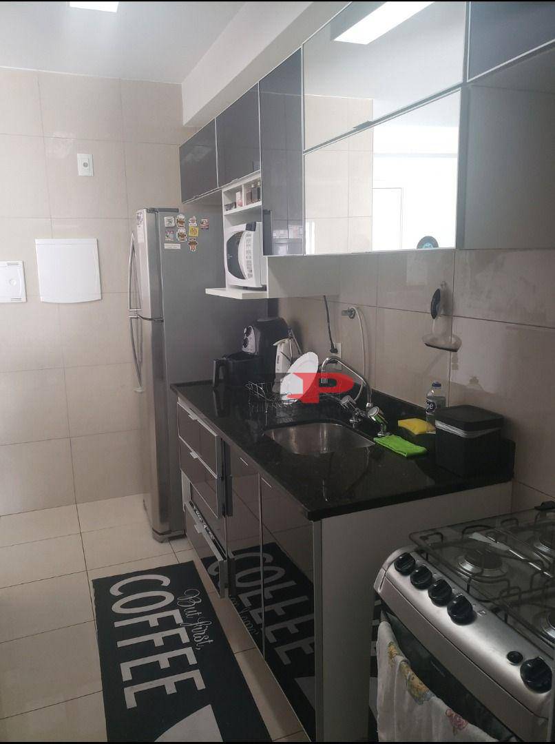 Apartamento para alugar com 2 quartos, 75m² - Foto 13