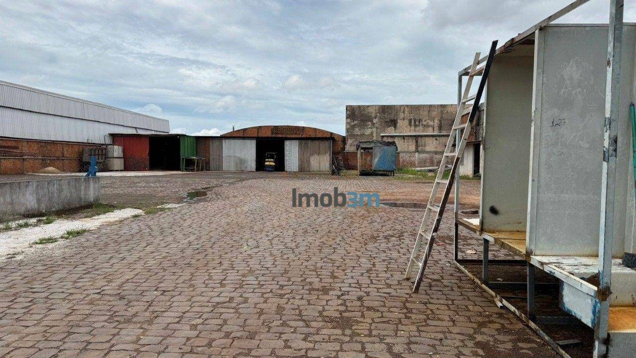 Depósito-Galpão-Armazém para alugar, 1100m² - Foto 15