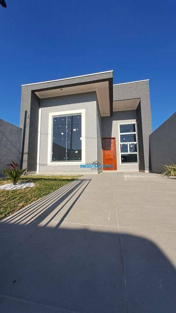 Casa à venda com 3 quartos, 60m² - Foto 1