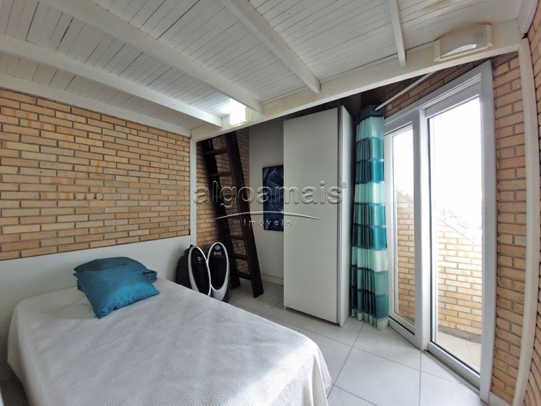 Casa à venda com 4 quartos, 210m² - Foto 16