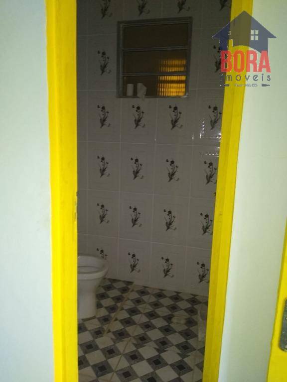 Casa à venda e aluguel com 2 quartos, 130m² - Foto 14