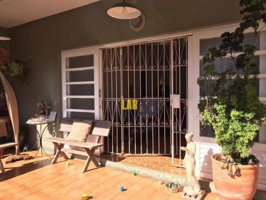 Casa à venda com 3 quartos, 165m² - Foto 7