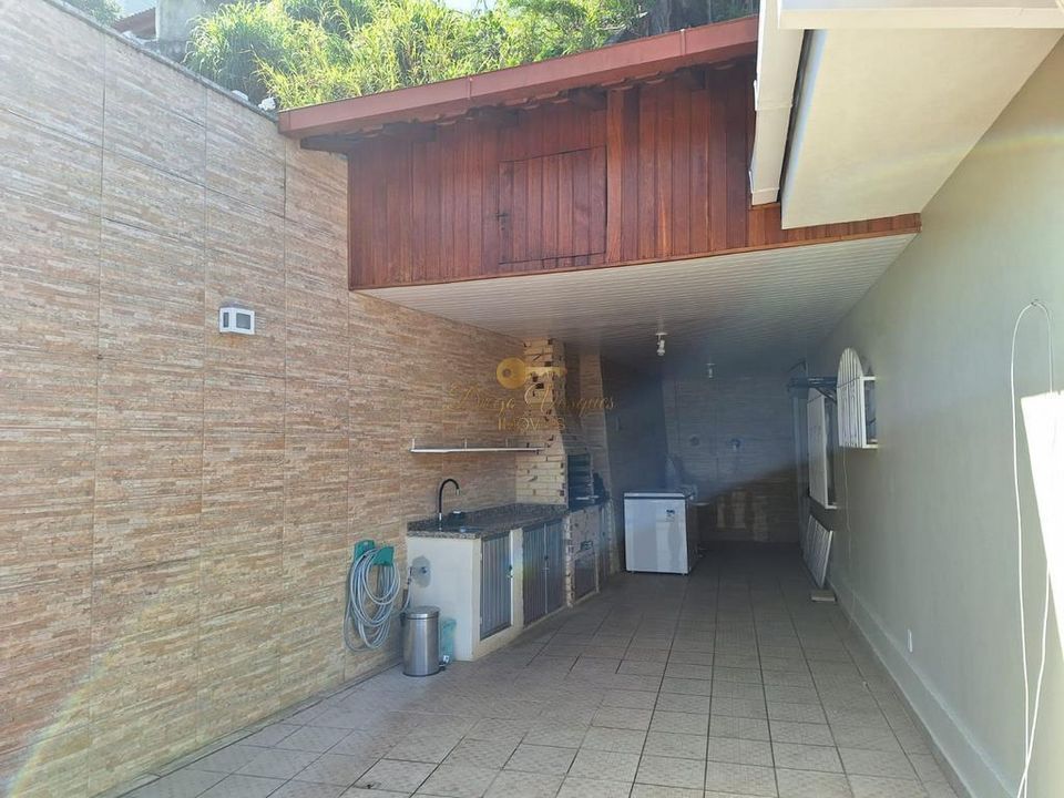 Casa à venda com 3 quartos, 598m² - Foto 5