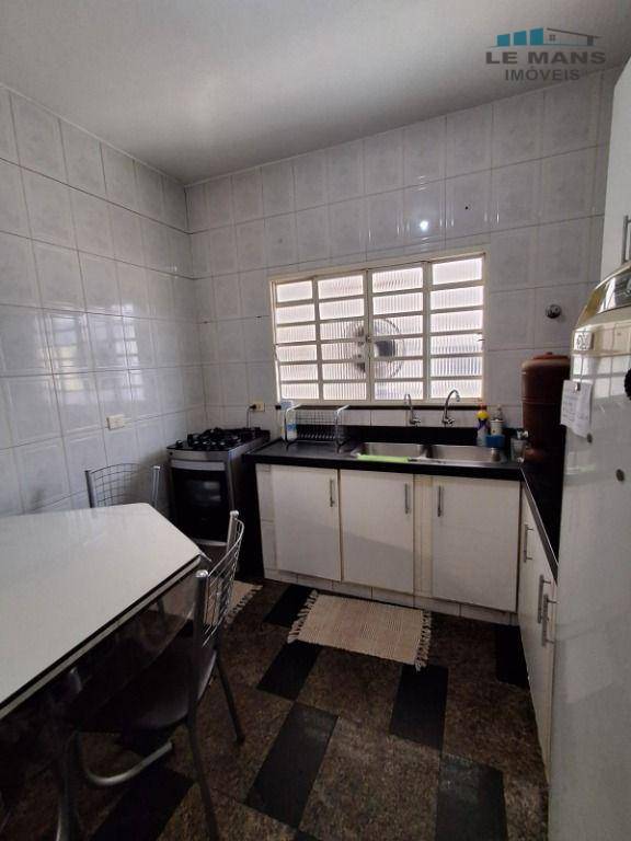 Casa à venda com 3 quartos, 140m² - Foto 4