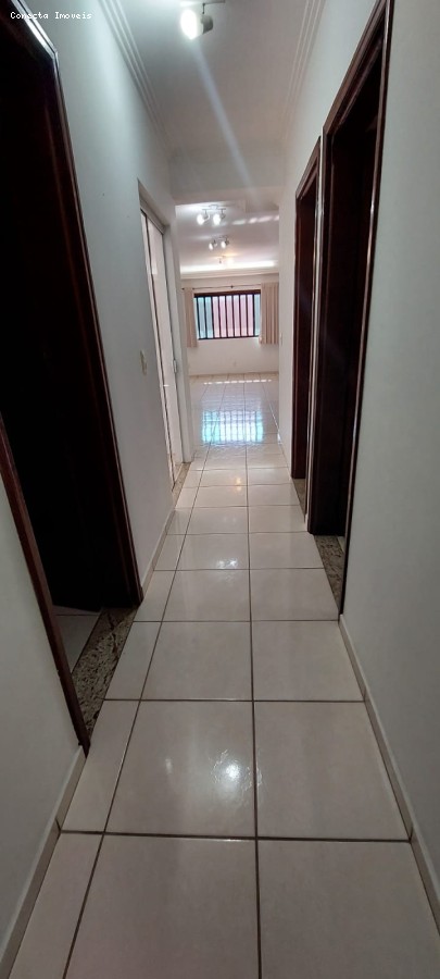 Casa à venda com 3 quartos, 202m² - Foto 29