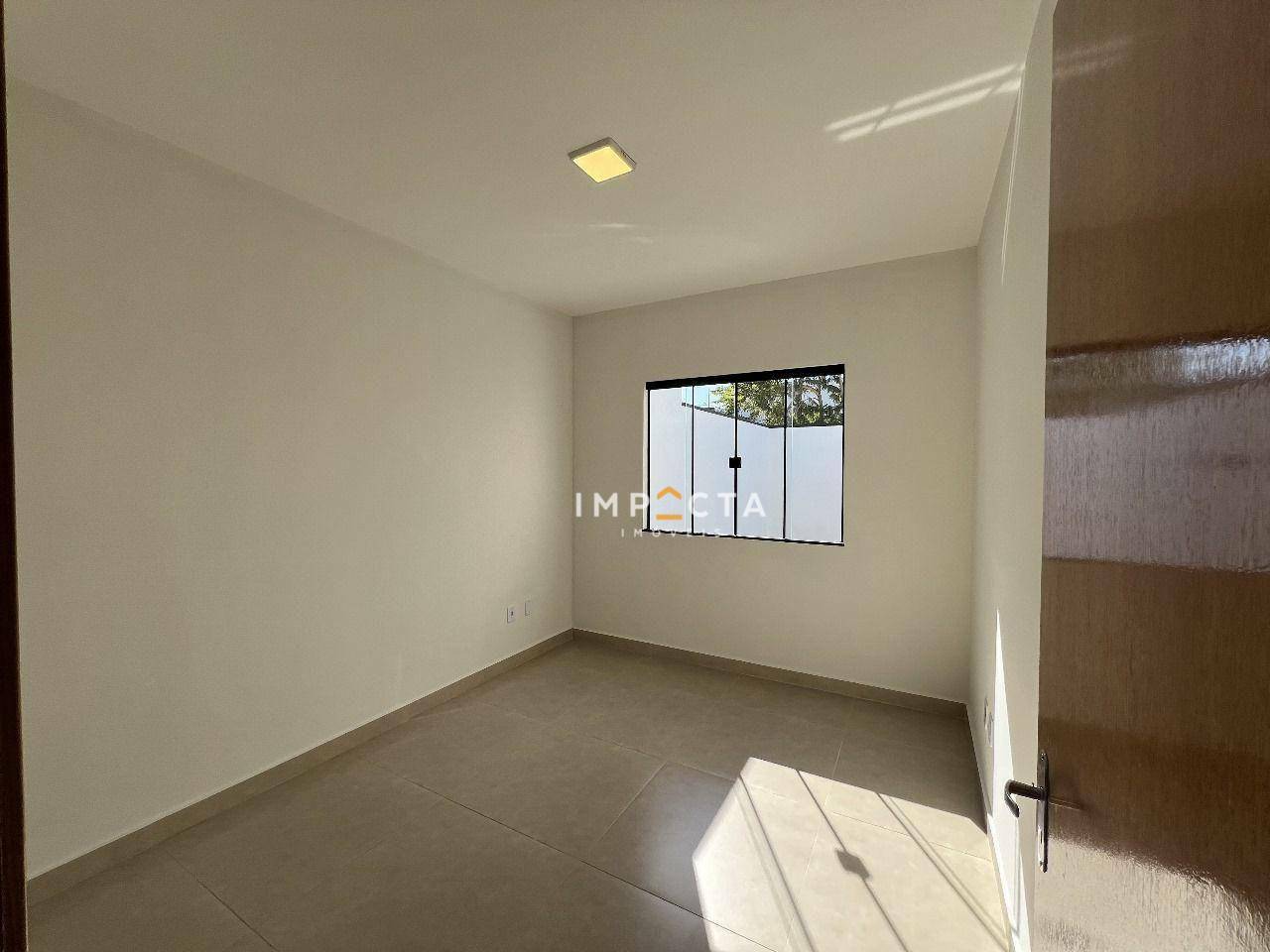 Casa à venda com 3 quartos, 82m² - Foto 6