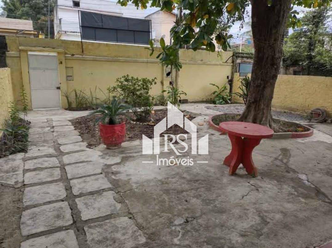 Casa à venda com 25 quartos, 10m² - Foto 30