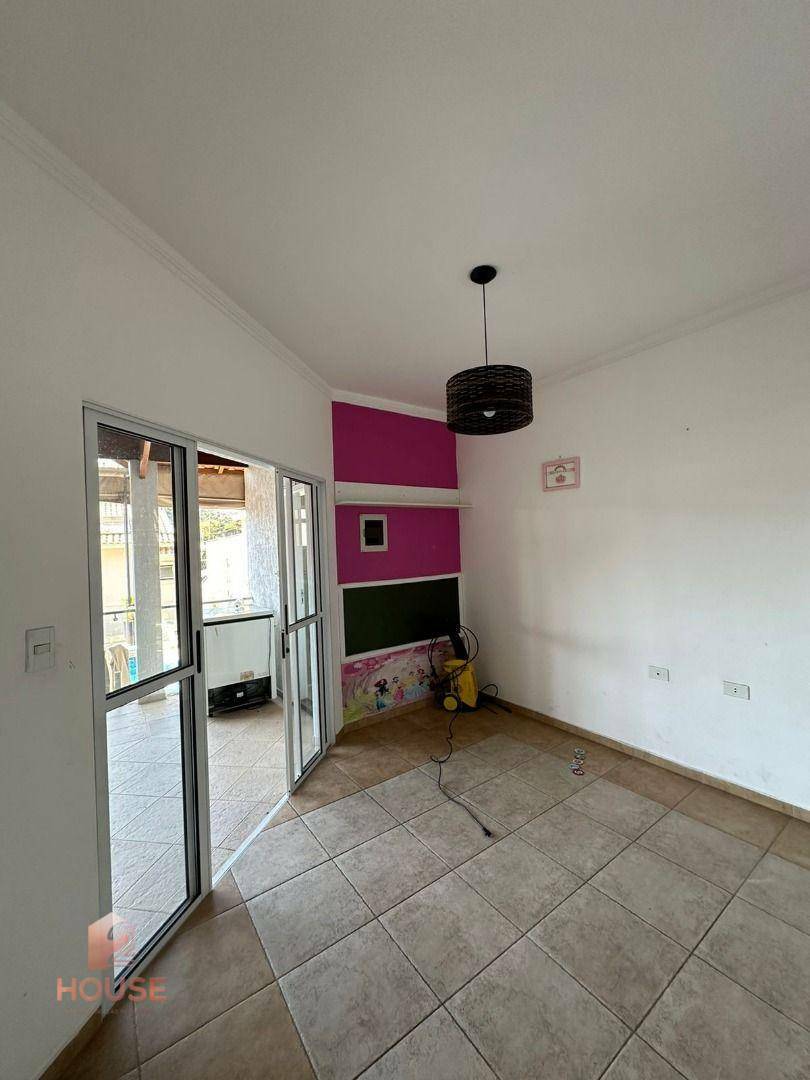 Casa para alugar com 2 quartos, 250m² - Foto 46