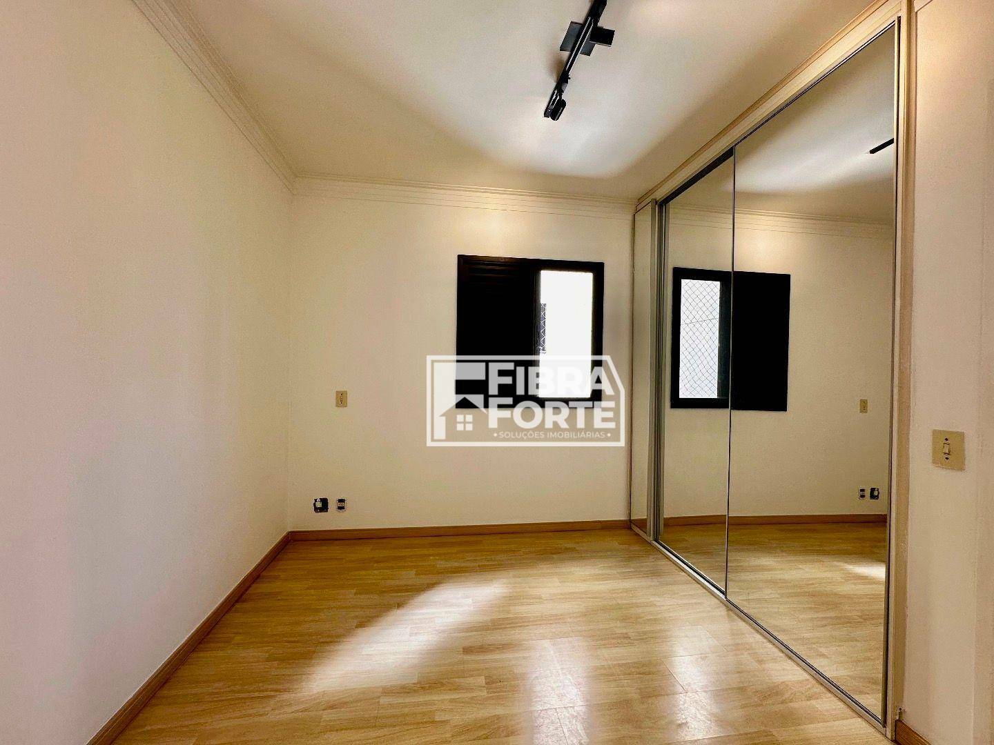 Apartamento à venda com 3 quartos, 82m² - Foto 22