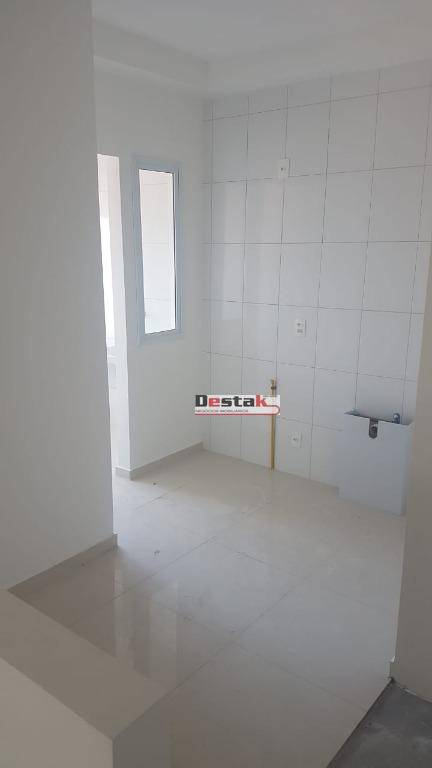 Apartamento à venda com 2 quartos, 64m² - Foto 4