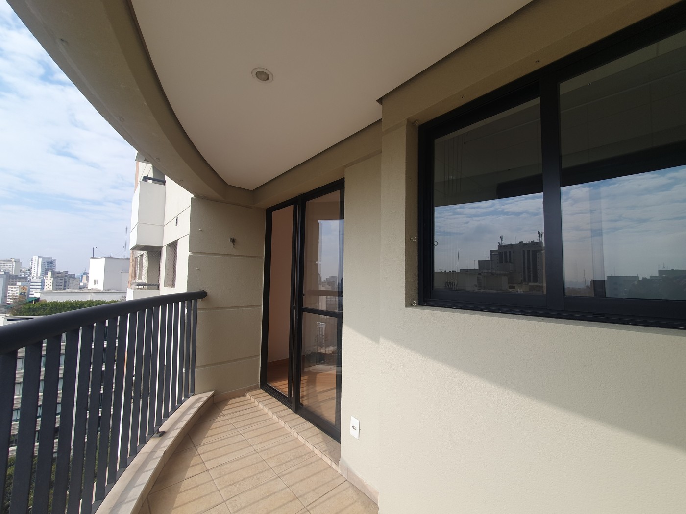 Apartamento para alugar com 1 quarto, 40m² - Foto 29