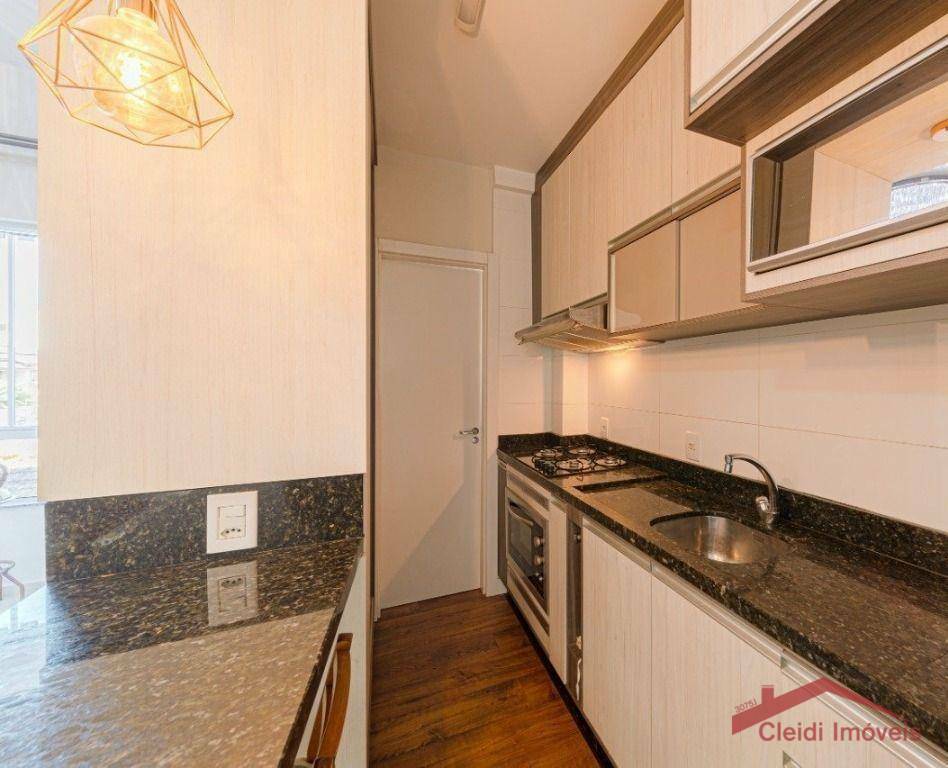 Apartamento à venda com 2 quartos, 61m² - Foto 12