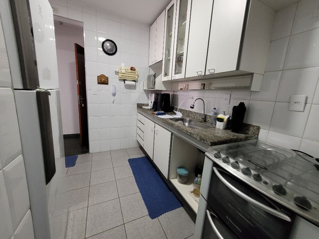 Apartamento à venda com 2 quartos, 72m² - Foto 13