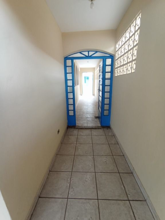 Casa à venda com 3 quartos, 100m² - Foto 18