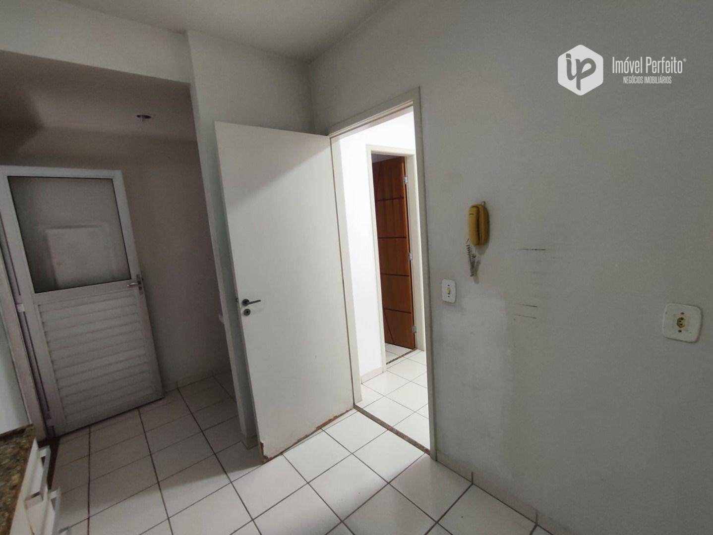 Casa de Condomínio para alugar com 2 quartos, 66m² - Foto 11