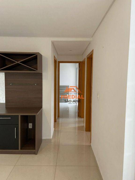 Apartamento à venda com 3 quartos, 95m² - Foto 10