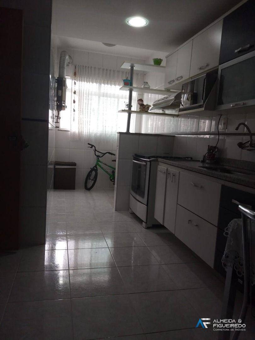 Apartamento à venda com 3 quartos, 120m² - Foto 6