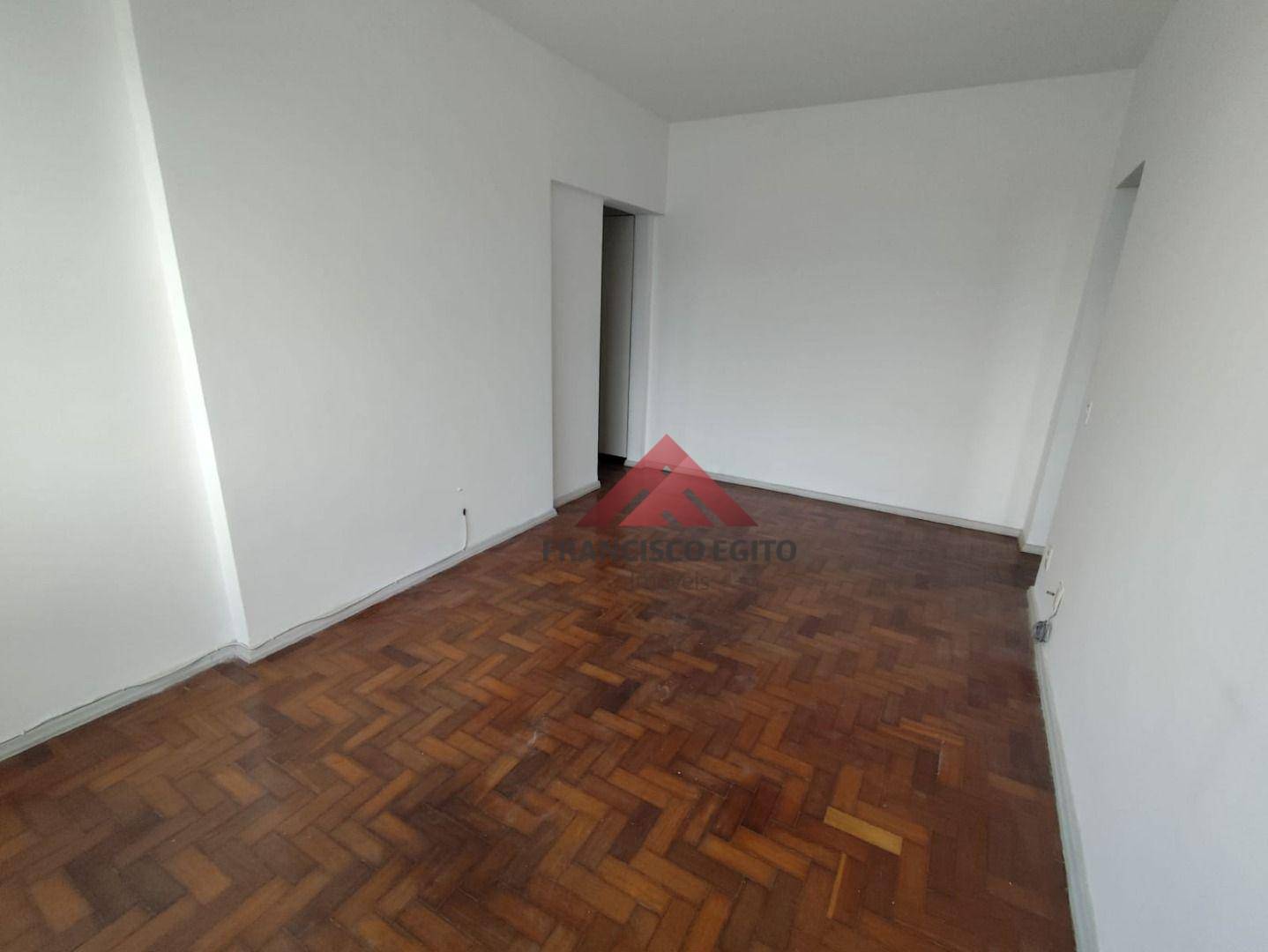 Apartamento para alugar com 1 quarto, 67m² - Foto 2