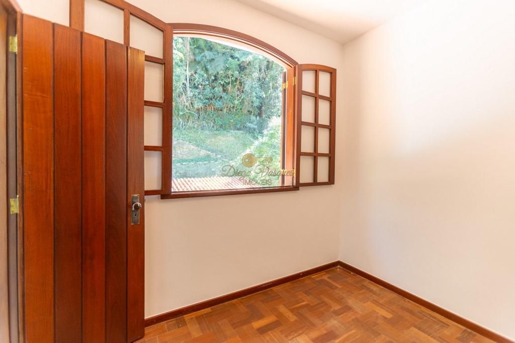 Casa de Condomínio à venda com 5 quartos, 300m² - Foto 33