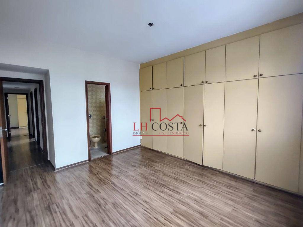 Apartamento à venda com 3 quartos, 135m² - Foto 7