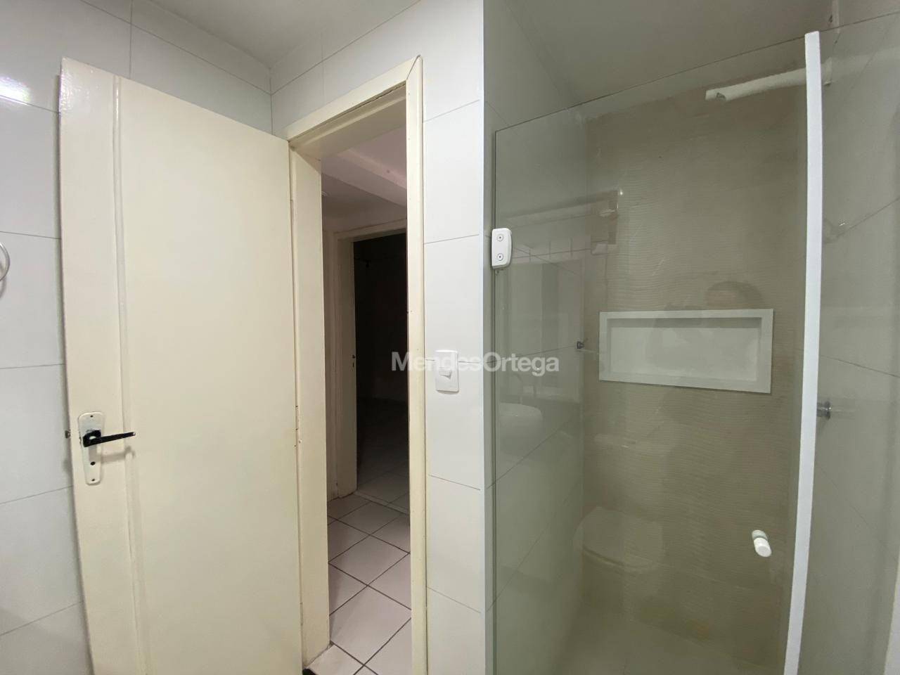 Apartamento para alugar com 2 quartos, 70m² - Foto 19